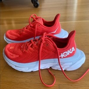 Hoka Clifton Sneakers Size 7.5, Never Been Worn